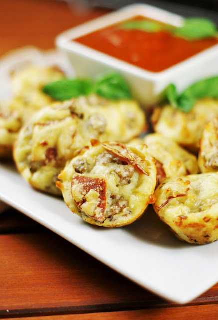 Bite-Sized Pepperoni & Sausage Pizza Puffs picture