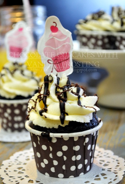Ilham Dapur: Chocolate Cupcakes With Vanilla Frosting