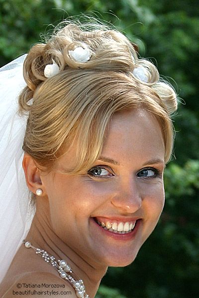 Pictures of bridal party hairstyles - See Feed