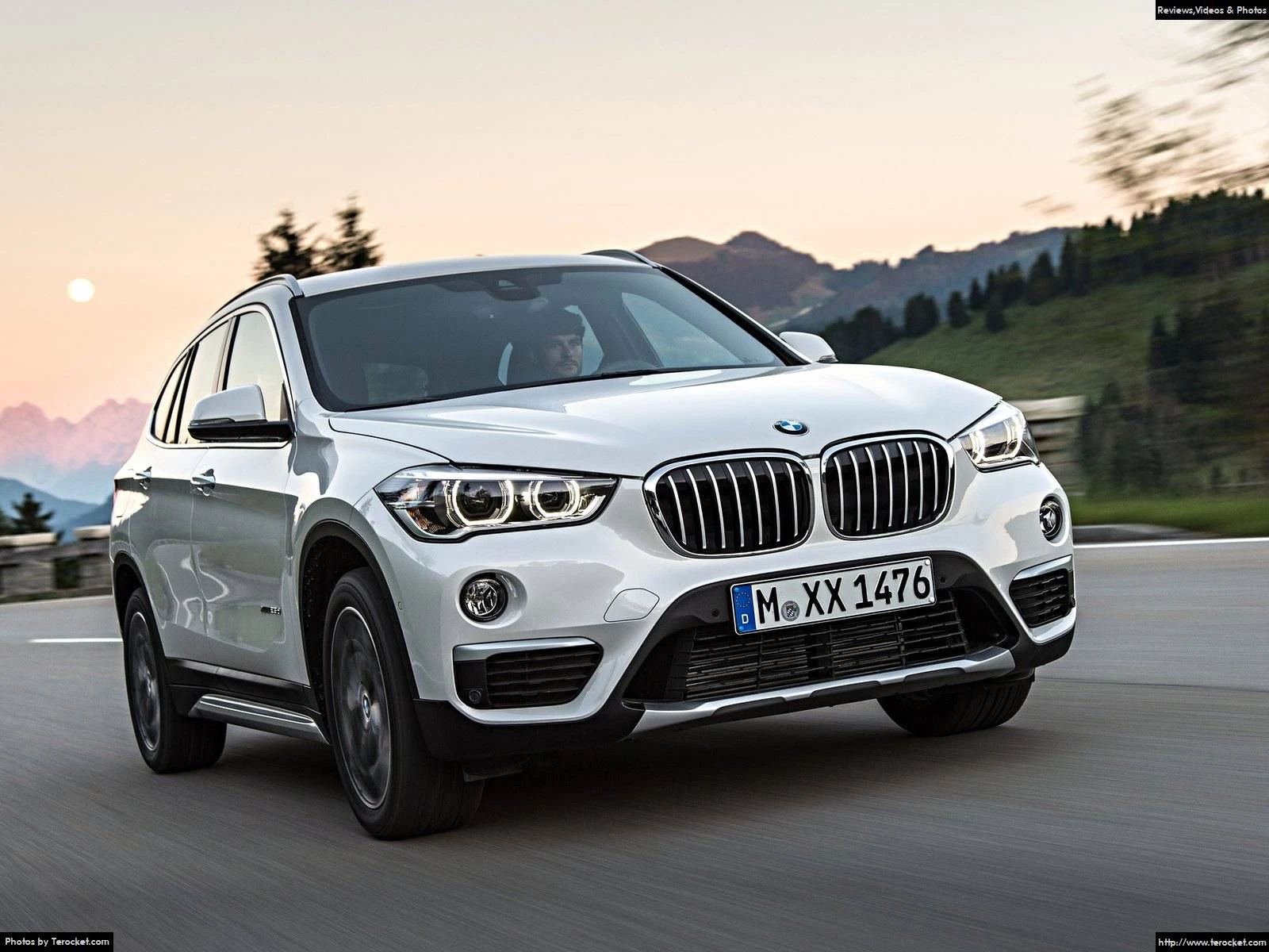 Hình ảnh xe ô tô BMW X1 2016 & nội ngoại thất