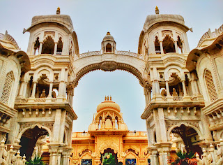 temple-of-vrindavan-where-shri-ram-had-become-shri-krishna