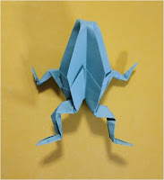 rana con base de rana origami