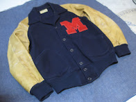 掛けボタン　　　　　　　　　　　　　PATCHED POCKETS