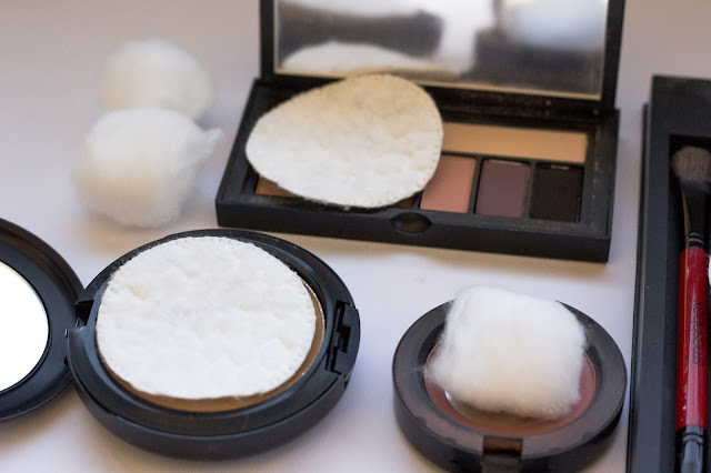 placing cotton balls and cotton pads inside your make up platte helps from breakage 