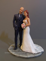 sposini per torta nuziale semplici eleganti personalizzati statuine cake toppers fatte a mano orme magiche