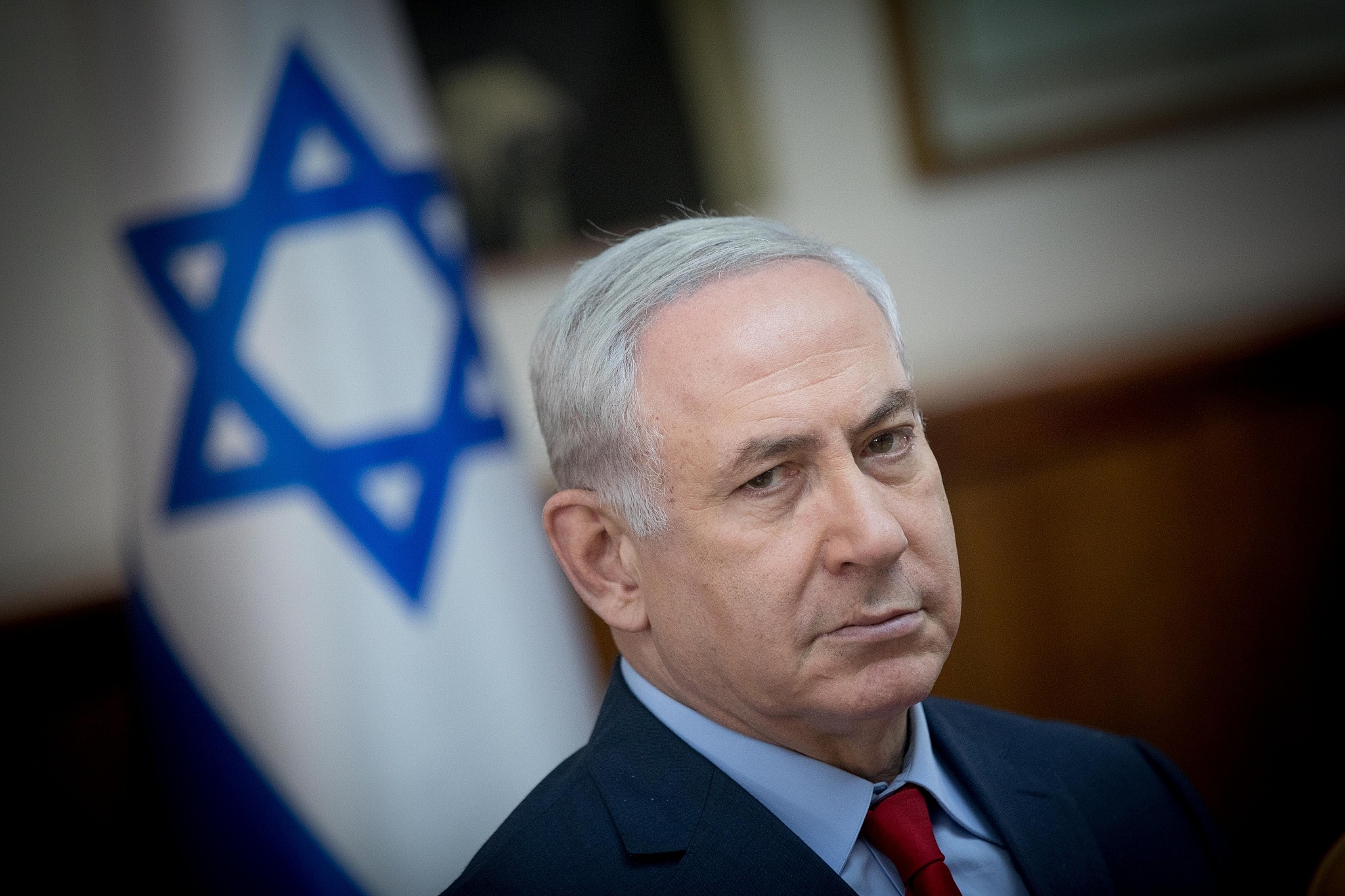 Vast Majority of Israelis Seek Netanyahu's Resignation, Survey Reveals  In a recent turn of events that has captured both local and international attention, a significant majority of Israeli citizens appear to be clamoring for a change in their country's leadership. A staggering 76% of Israelis are calling for the resignation of Prime Minister Benjamin Netanyahu, according to a survey highlighted by Israeli media outlets. This desire for political turnover comes amid a complex backdrop of ongoing tensions and conflicts in the region.