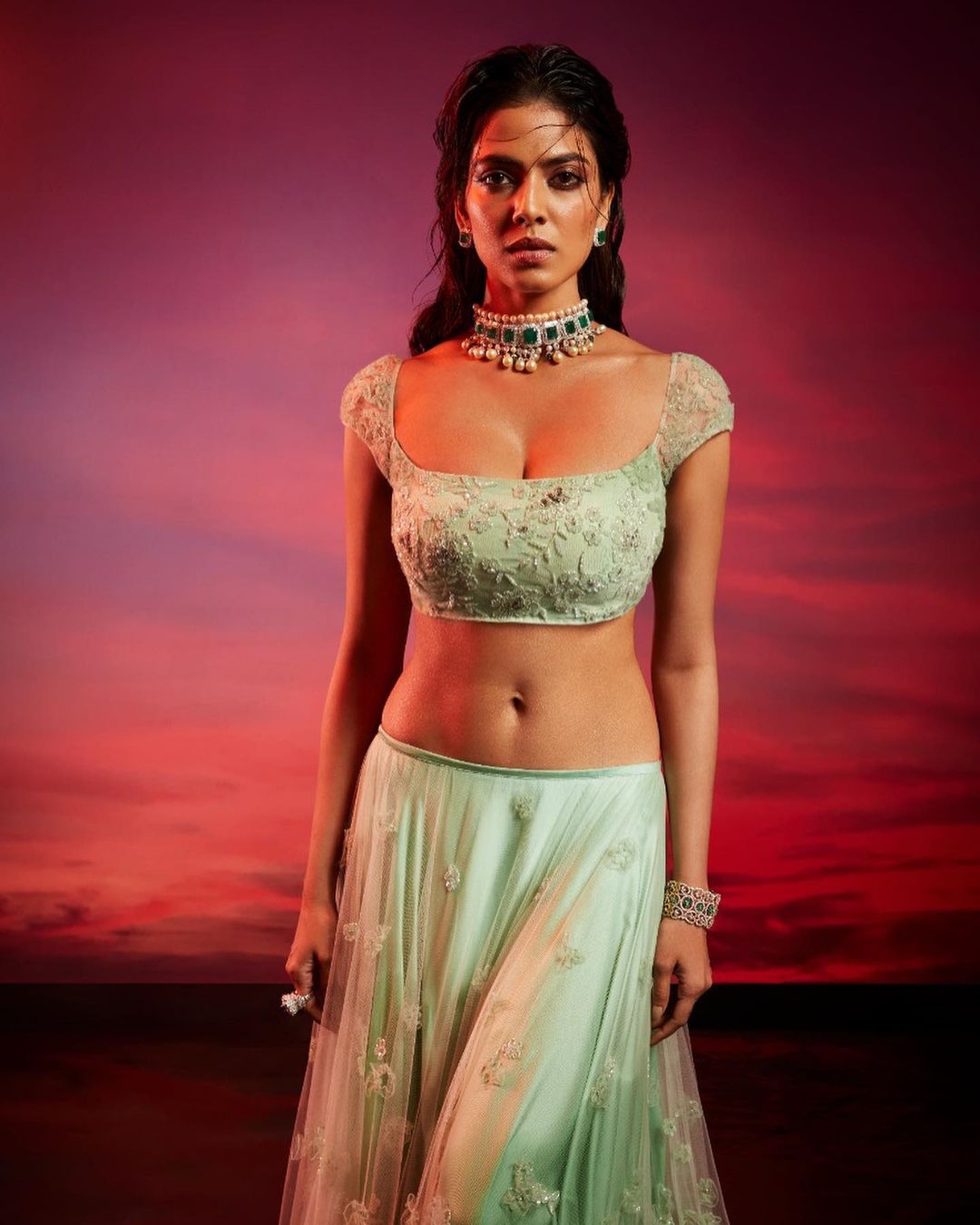 Actress Malavika Mohanan Latest Hot Photos