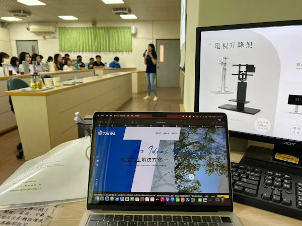 ▲開辦美學及設計專業課程提升員工藝術涵養以創製實用性及藝術價值兼具的鈑金製品。（中彰投分署提供）