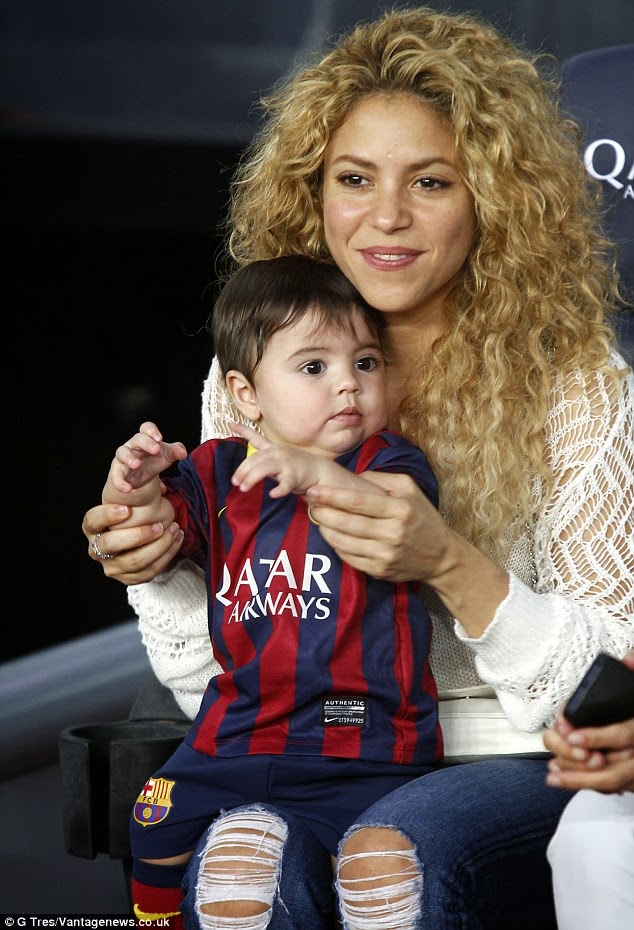 Shakira: Sidaan Hooyo u noqday waan ka gaabiyay fanka.