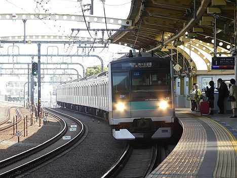 小田急電鉄　各駅停車　向ヶ丘遊園行き1　E233系2000番台