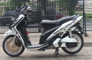 Modif motor yamaha 2011: Gambar Modifikasi Suzuki Spin