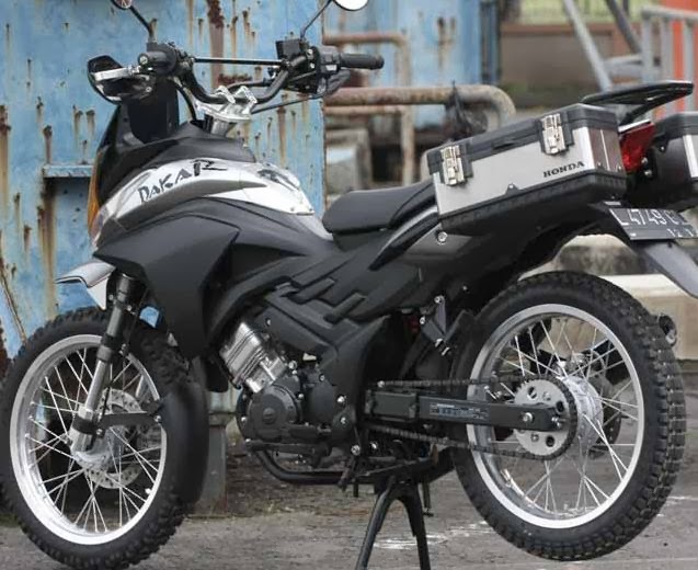 6 Tampilan Modifikasi Motor CS one Berkelas - Variasi 