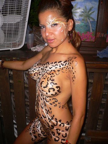 body paint gallery girl tiger parts such as breast
