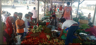 21 दिनों का लॉक डाउन सुनकर जनता दौड़ी किराना दुकानों पर