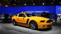 2013-Ford-Mustang-Wallpaper-8
