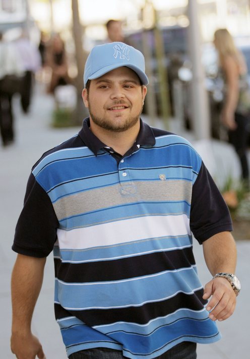 Jerry Ferrara has officially joined the Twitter world