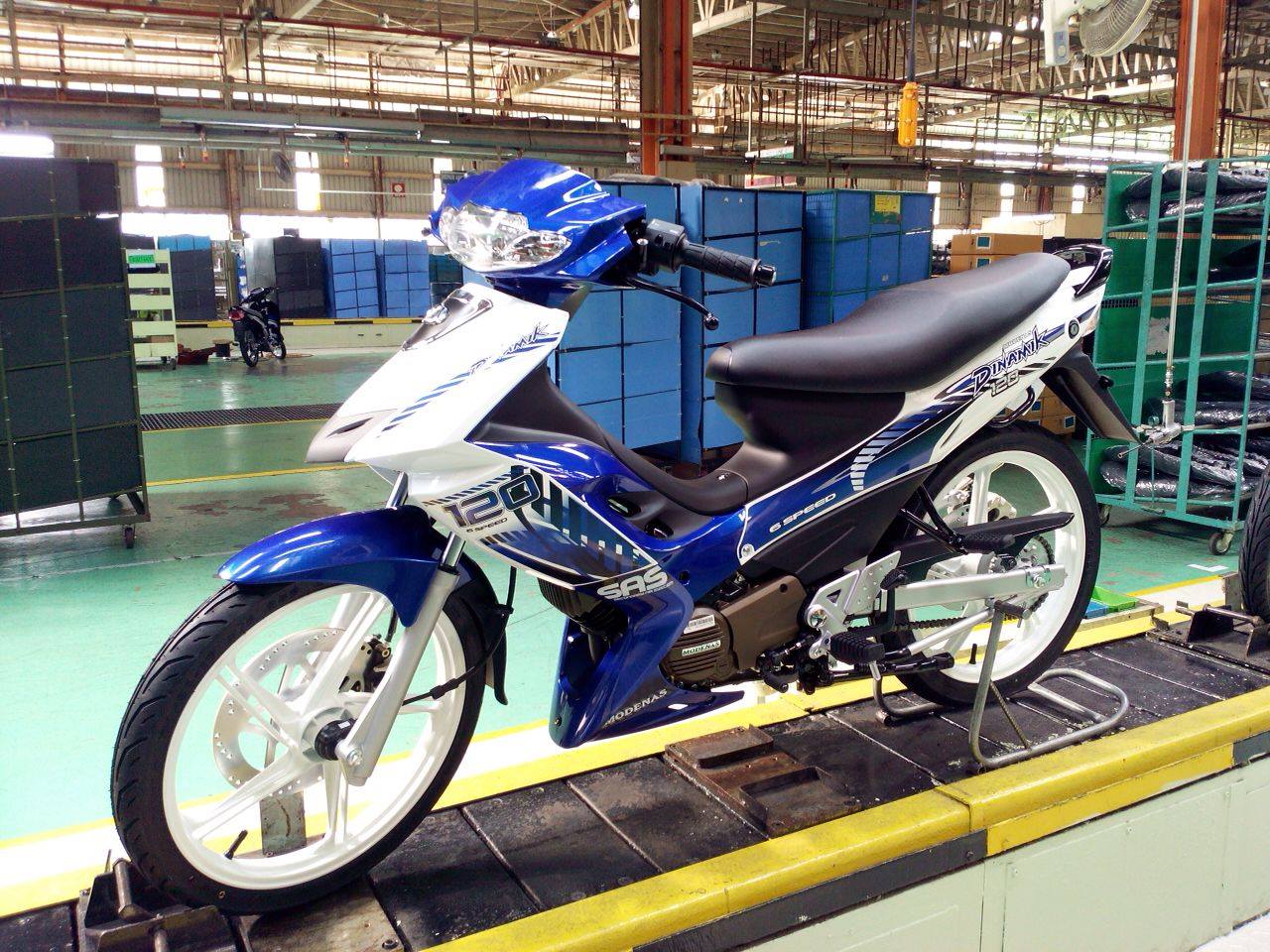 Modenas Dinamik 120 2015 Dengan Warna Biru Baru Memukau 