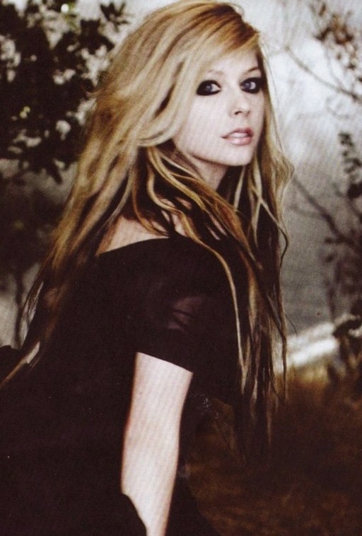 avril lavigne goodbye lullaby deluxe edition. A lullaby-like track which