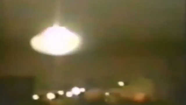 UFO starting to vanish from thin air over Miami