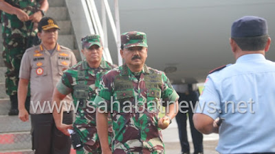 Transit Di Makassar, Kapolda Sulsel Jemput Panglima TNI