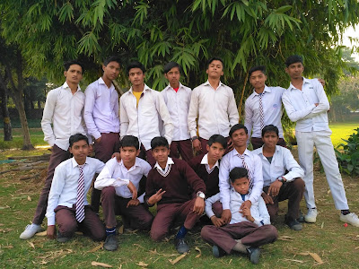 10th Class tour Group  Photo - Shubham Hathi