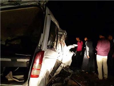 إصابة 11 شخصًا إثر حادث انقلاب سيارة ميكروباص على طريق أسيوط الغربي في الفيوم