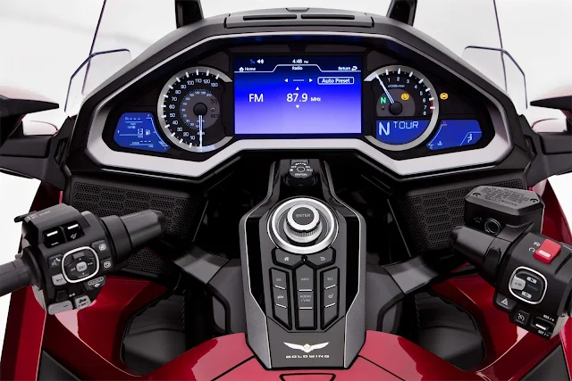 Honda Gold Wing 2021 ganha integração com Android Auto