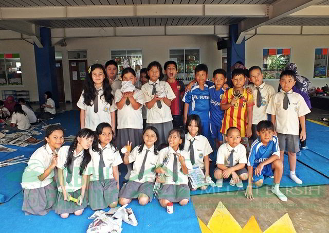 Bank Sampah Melati Bersih Pelatihan Kerajinan  Daur  Ulang  