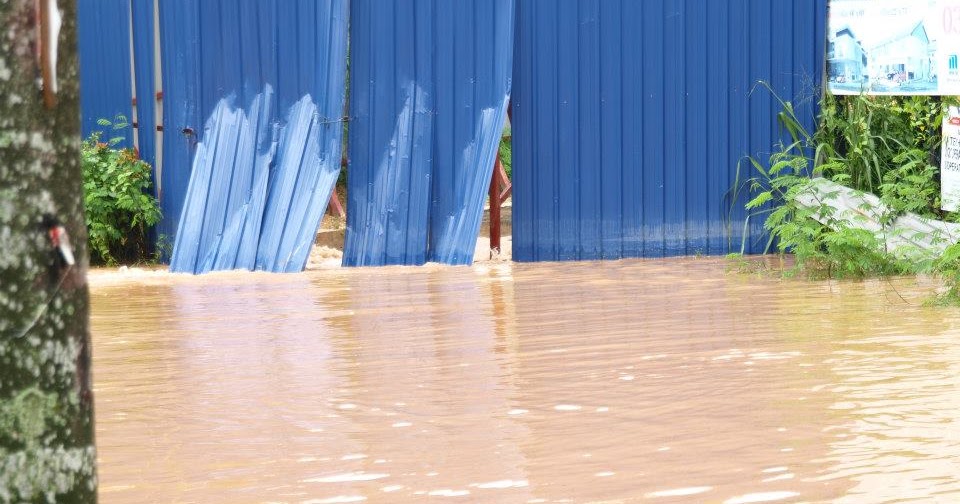 Dr Shafie Abu Bakar: Kekerapan Banjir Di Jalan Reko 