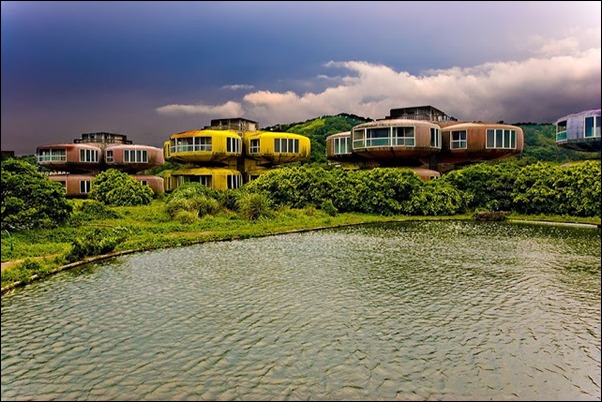Sanzhi UFO houses 01