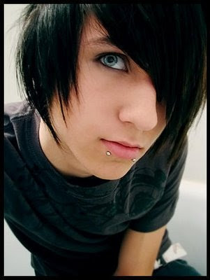 hot emo guys with blue eyes and black. lack emo hair boys.