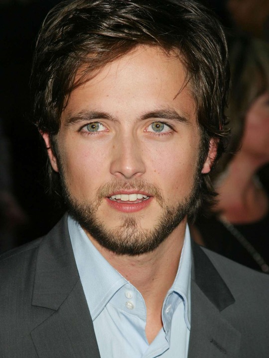 Justin Chatwin HairStyle (Men HairStyles) - Men Hair 