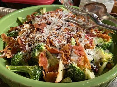 broccoli salad with bacon and cheese