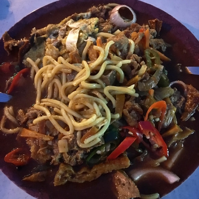 Pengalaman makan Mee Racun yang terkenal di Batu Pahat