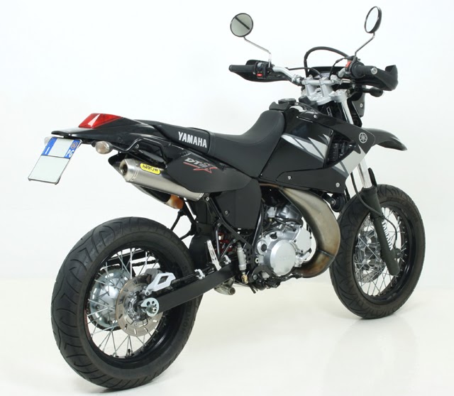 Yamaha DT 125X Pictures and Specifications motorcycle