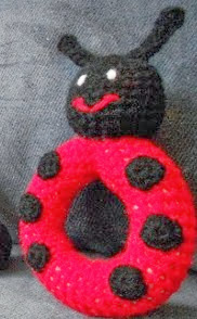 http://translate.googleusercontent.com/translate_c?depth=1&hl=es&rurl=translate.google.es&sl=en&tl=es&u=http://crochetliens.hubpages.com/hub/Ladybug-Baby-Toy&usg=ALkJrhg-ljGJEpzCH-D5rtblBZ8PghFInQ