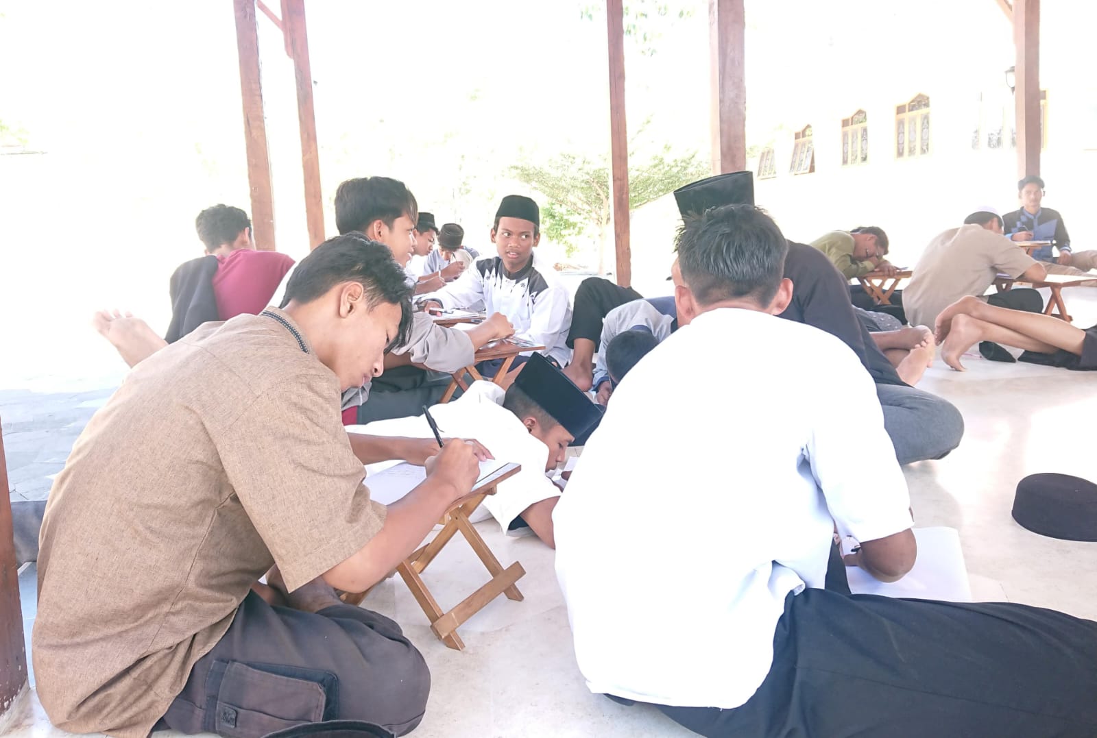 Lomba menulis
