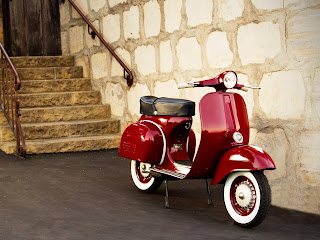 vespa merah