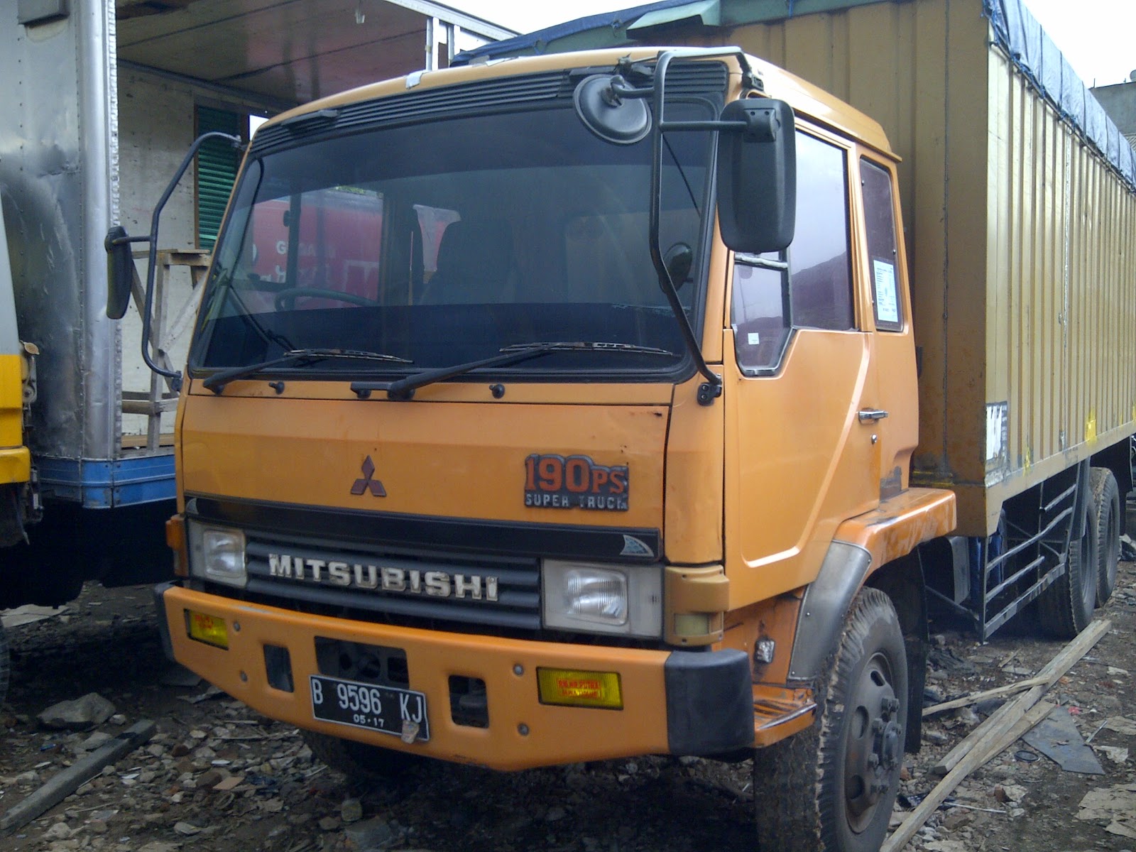  Truckbekas id JUAL BELI MOBIL BEKAS  DAN TRUK  BEKAS  