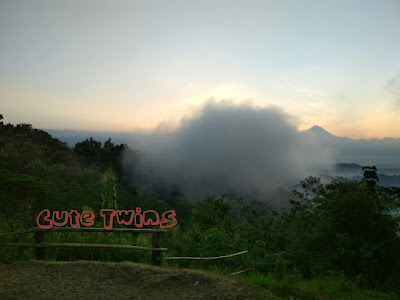 pemandangan gunung merbabu dari Punthuk Setumbu