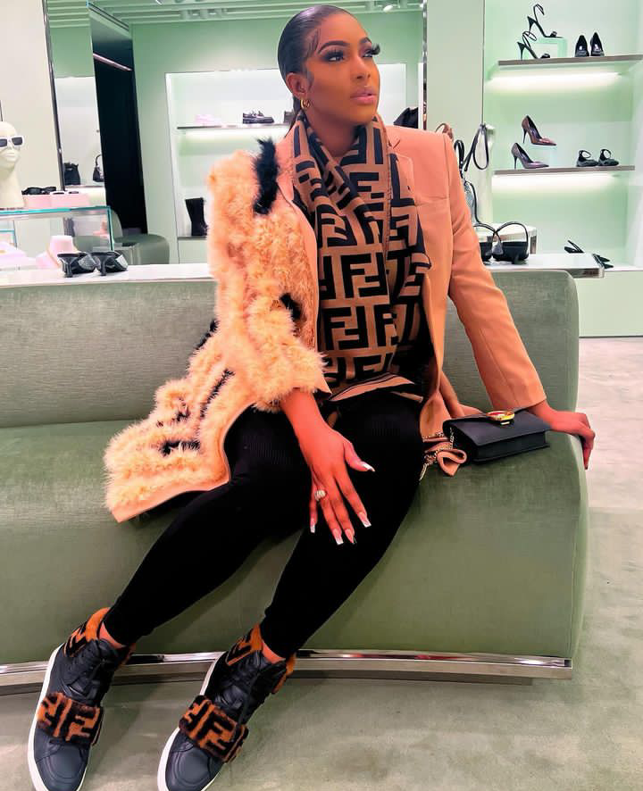Actress Chike Ike stuns in adorable pictures she snapped in London