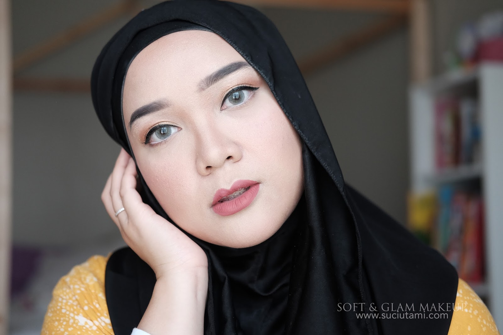 SUCI UTAMI Productive Housewife Makeup Tutorial Soft And Glam Makeup