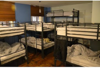 Ηλεία: Yπεξαίρεσαν 40 διώροφα κρεβάτια και στρώματα!