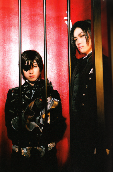 Those Pics is of Sakamoto Shougo (Ciel) and Matsushita Yuya (Sebastian)