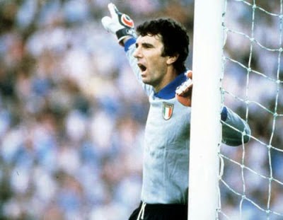 Dino Zoff (Italia) 