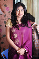 Kamalini+8