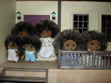 Sylvanian Families Oakwood Manor House Bramble Hedgehog Family