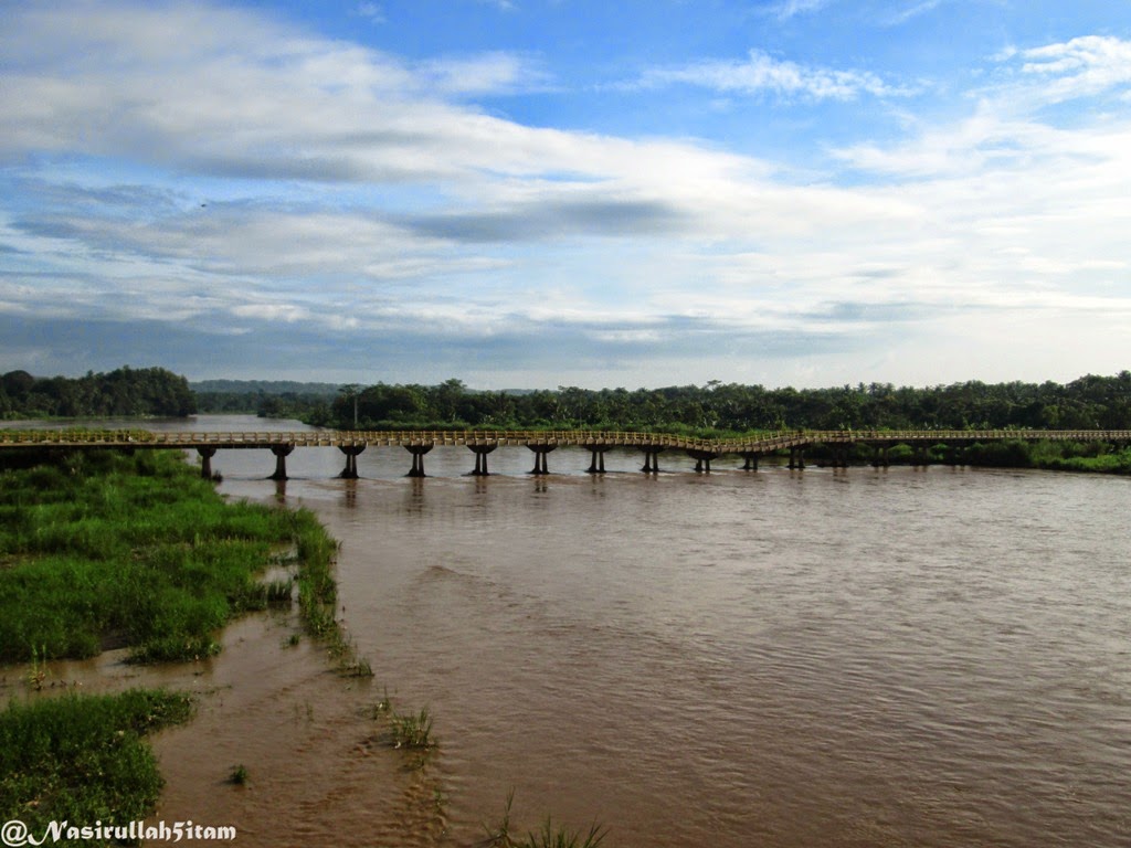 Jembatan Srandakan yang lama