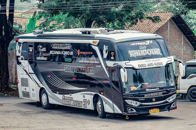 Galeri Bus STJ Rhudour