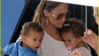 FOTOS DE JENNIFER LOPEZ Y SUS HIJOS MELLIZOS